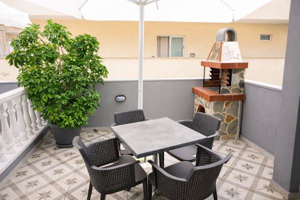 executive-βεραντα-g60D8112E-7503-9797-5C88-425206502FB2.jpg